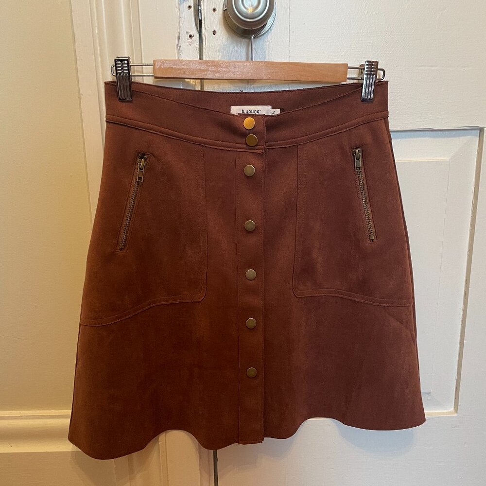 Cute brown skirt